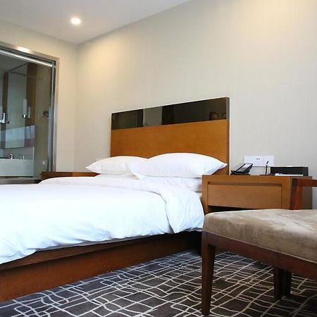 Days Inn Frontier Wuxi Wuxi  Exterior photo